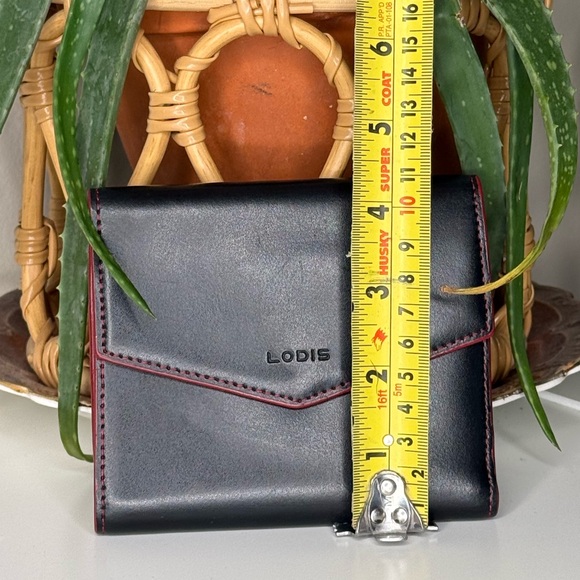 Lodis Genuine Leather Compact Trifold Wallet Black Red Designer Card Coin Purse - Picture 8 of 9